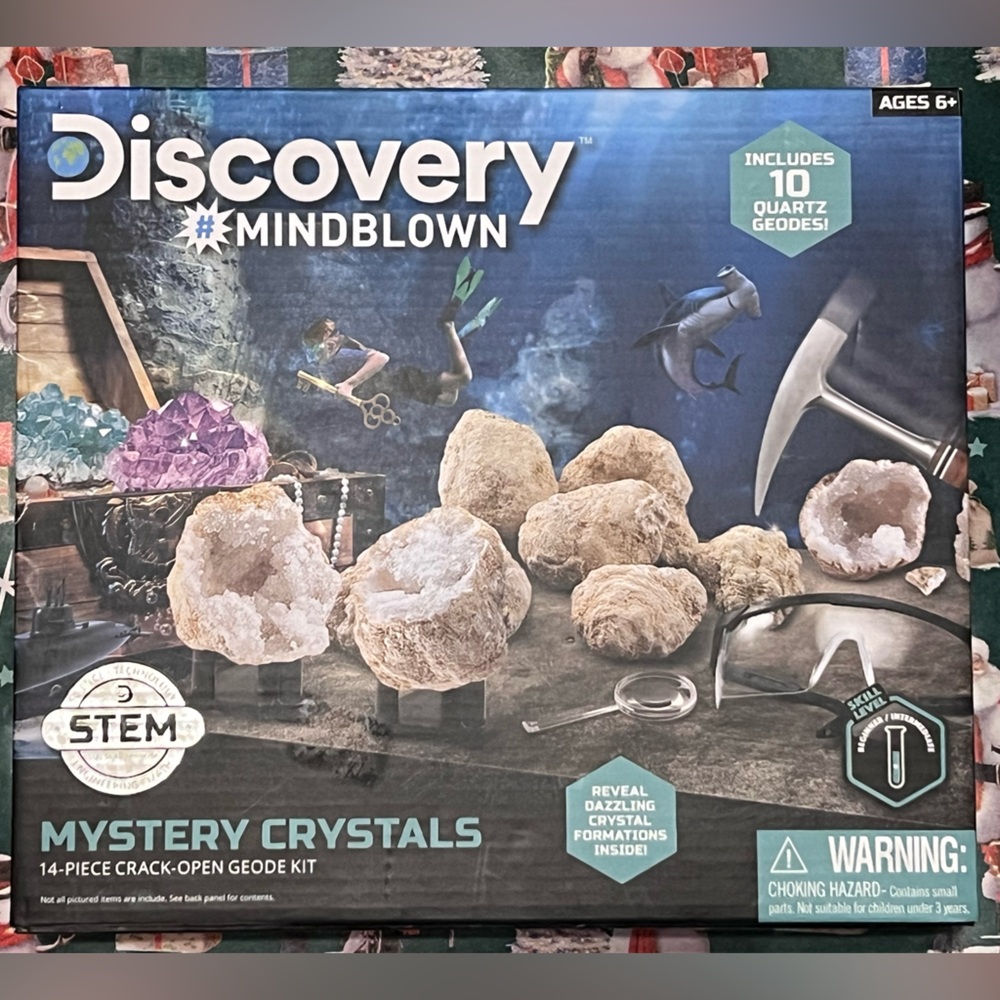 Discovery Mindblown Crystal Exploration Kit with Natural Quartz Geodes